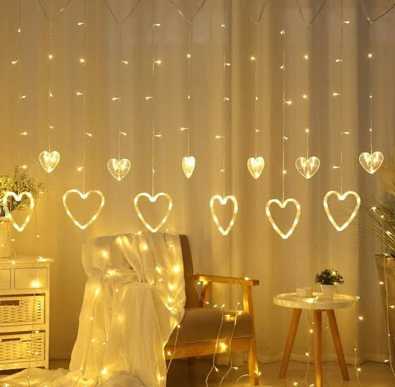 "Cœur Lumineux : Éclairez votre Espace avec Style !"